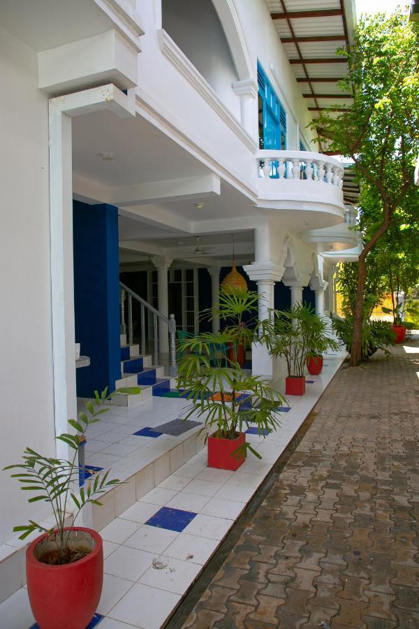 Alma Beach 4*