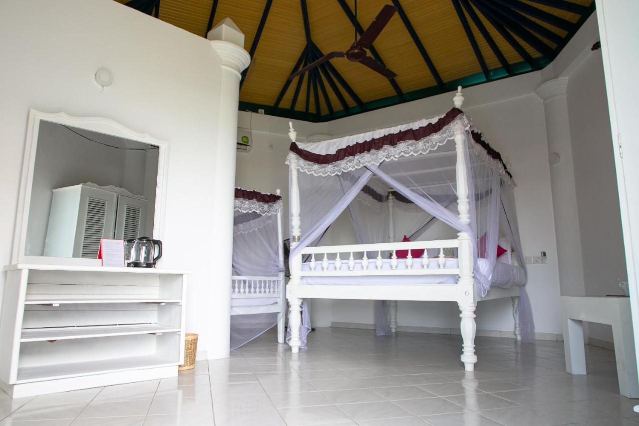 Hotel Alma Beach Weligama